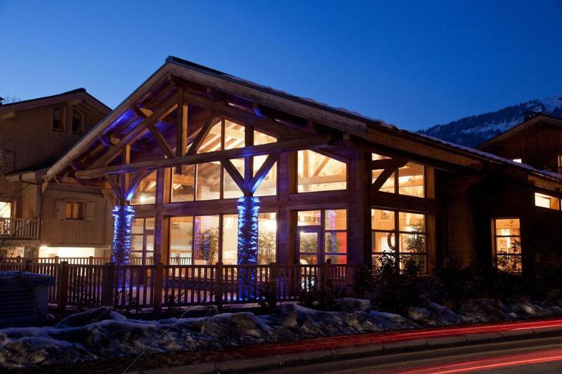 Cgh Residences & Spas La Reine Des Pres Samoens Exterior photo